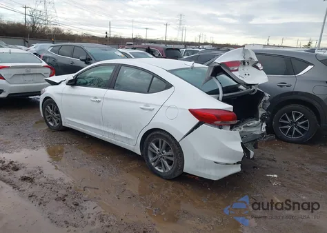 2018 Hyundai Elantra Value Edition z USA, uszkodzony, nr VIN 5NPD84LF4JH324154
